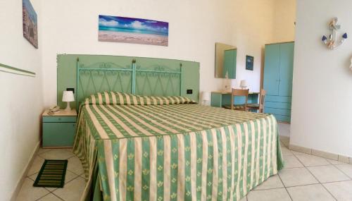 Double or Twin Room Ground Floor with Partial Sea View