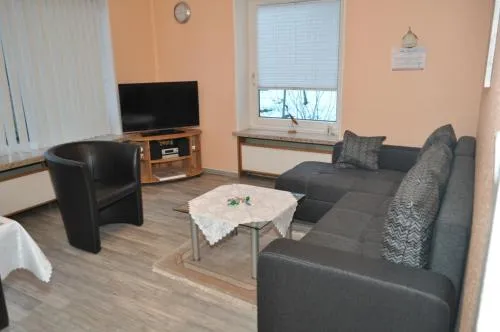 Ferienwohnungen Öker - Whg 1 - familiengerechte Fewo mit 2 SZ, nur wenige Gehminuten zum Hauptstrand in Grömitz, Deutschland