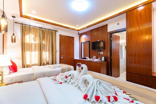 Queen Room