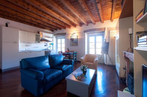  Vintage Suite - By House Of Travelers -, Pension in Como