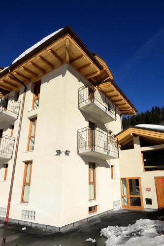 Chalet et Hotel La Tarine - main image