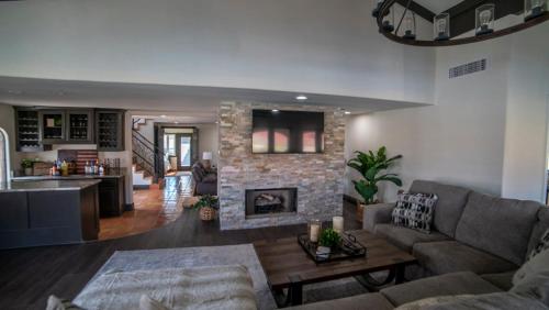 Gorgeous Hacienda on the River Private dock