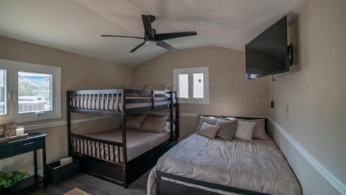 Gorgeous Hacienda on the River Private dock