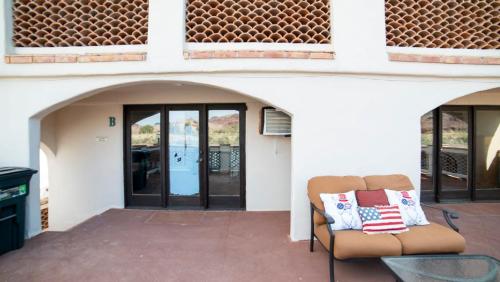 Gorgeous Hacienda on the River Private dock