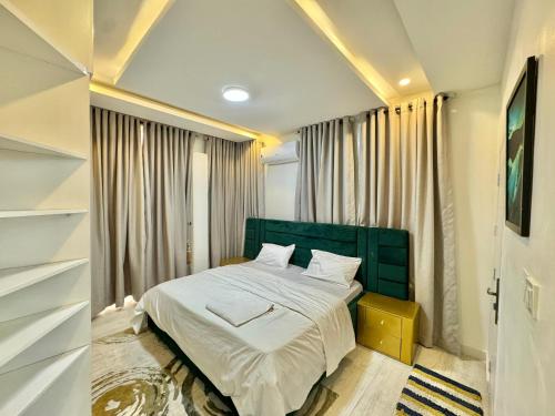 Lekki luxe Haven with super fast wifi - image 5