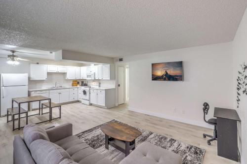 Modern Comfort Near Vegas Attractions! Sleeps 6, Las Vegas (fotografie 3)