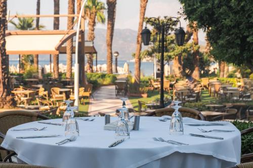 652907245 Hotel Aqua