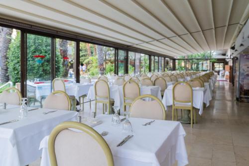 652907885 Hotel Aqua
