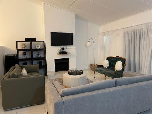 Bendra svetainė / televizorius, Innoview Lodge 2 in Mthatha