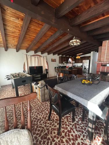 Iekārtas, Casa Rustica-secure parking included in Baja Malibu