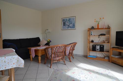 Buttgereit - 1252 - main image
