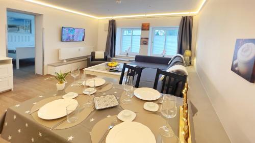 Ferienwohnung Adriana Warnemunde 832m von Hohe Düne entfernt