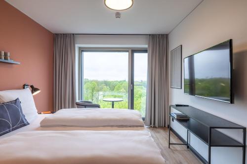 room detail thumbnail 1