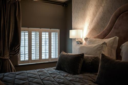 Prestige Room image 5