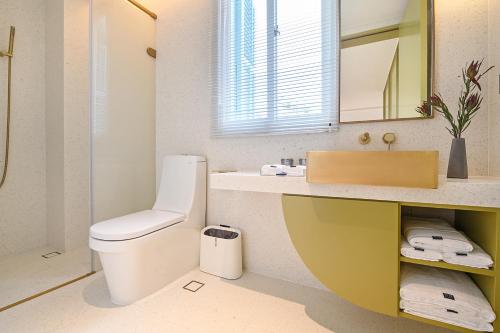 Double Room with Private Bathroom image 3
