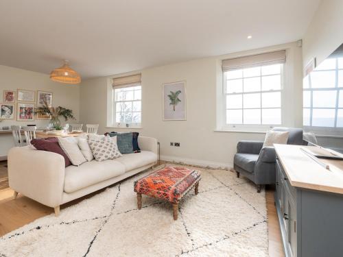 Pass the Keys Apartment with Stunning Views and Free Parking, Bath (photo 3)
