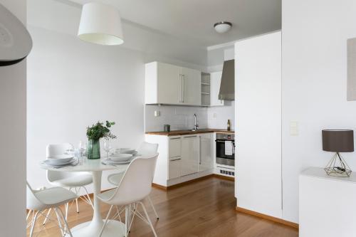 ---2ndhomes Beautiful Kamppi Center Apartment with Spa & Terrace---, Helsinki (photo 6)