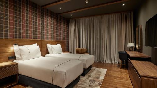 2 bedrooms, 2 beds