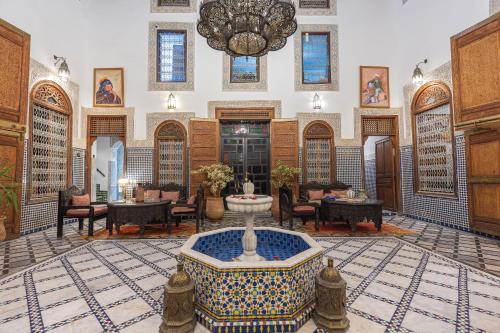 Riad Ghita - image 9