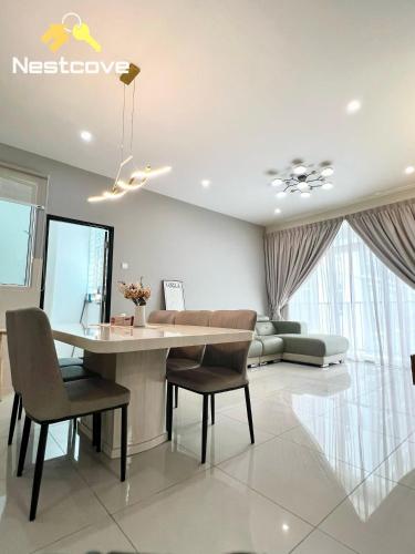 Novo 8 Residences & Suites AQUA Pool by Nestcove Novo 8 Residences & Suites AQUA Pool by Nestcove