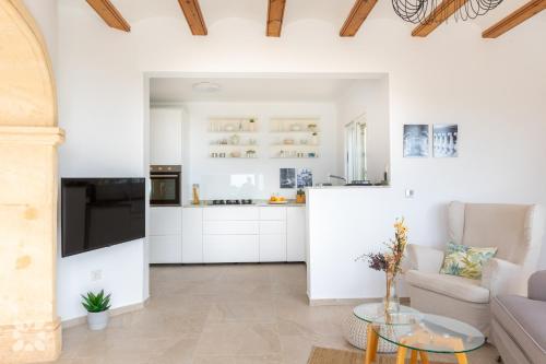 Villa Begonia by Abahana Villas