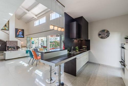 Diane By Terrys Homes – Cannes, CT