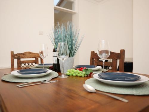 Coronation View by N And N Stays, Great location & Perfect for Contractors and Workers Visiting the area, Long stay disc available, Parking and fast Wifi, Bath (photo 4)