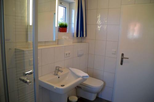 Flurstrasse - OG links Flurstrasse - OG links