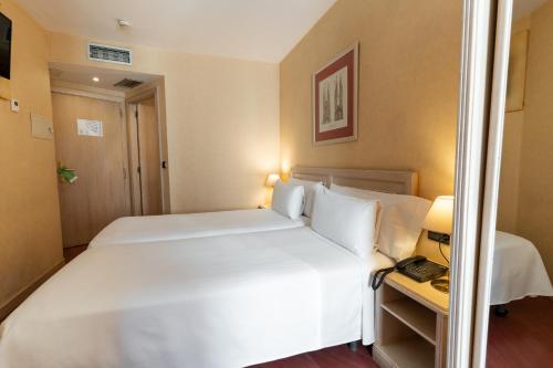 Sunotel Junior - image 12