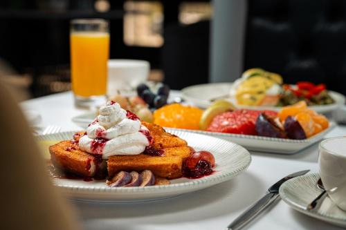 Vivid Blue Serenity Resort