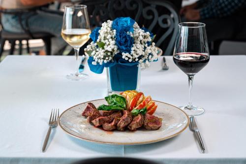 Vivid Blue Serenity Resort