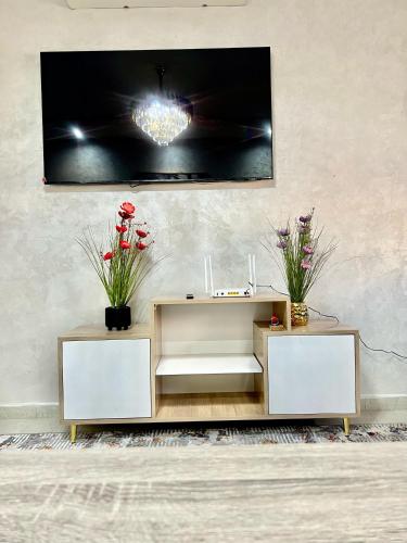 공용 라운지/TV 시청 구역, apartment in center of Agadir in 암세르나트
