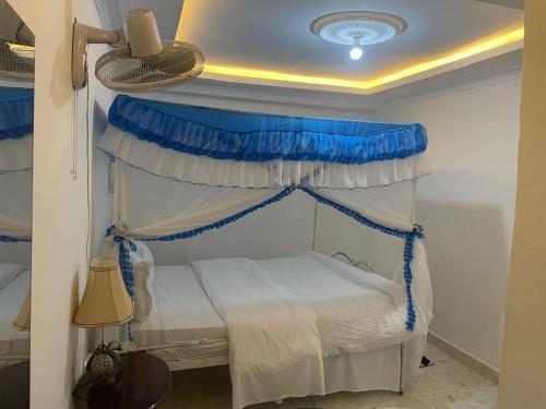 1 queen bed