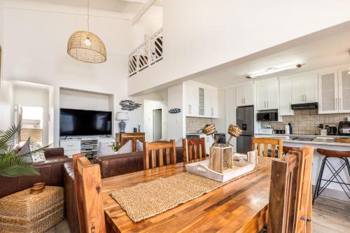 Facilities, Ocean Dream Dolphin View in Rand Rifles