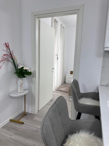 Bratti's Apartment Near Tirana Center And Mother Teresa Airport in อีร์เชก