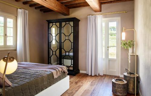 Awesome Home In Massa E Cozzile