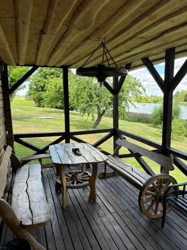 Bejárat, Homestead "Mataušinė" (Homestead "Matausine") in Sirutiškis