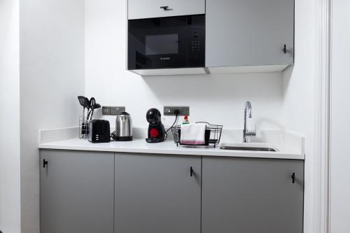 Charmstay Kensington Olympia 4