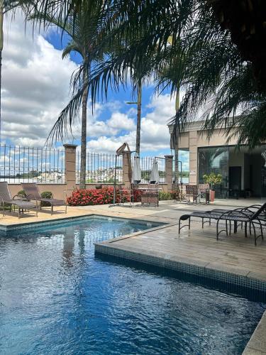 สระว่ายน้ำ, Class Hotel Varginha in วาร์กิงญา