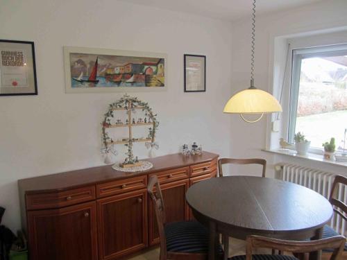 Ferienhaus im Kanalblick 6.0km von Ostenfeld entfernt