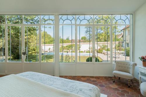 Depuis la verrière chambre d'hôte Saint-Symphorien-le-Château