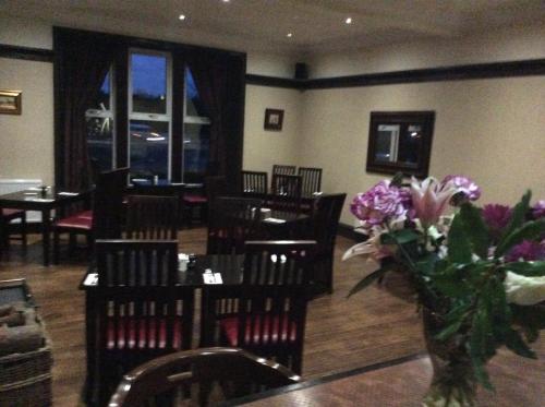 Glencarse Hotel - image 3