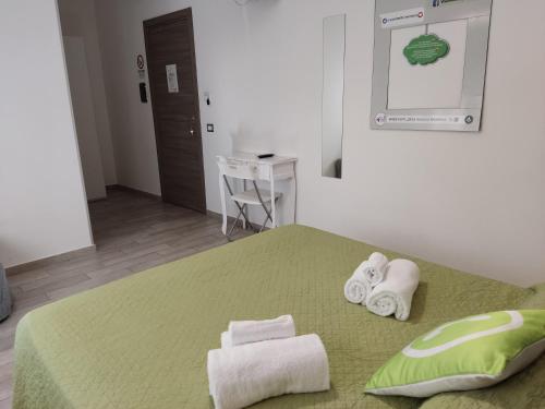 Guest House Web Room Room Type - Deluxe Room
