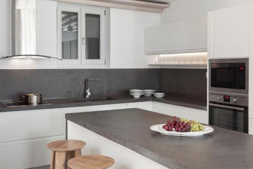 The Mykonist Executive Villa Elia Beach The Mykonist Executive Villa Elia Beach