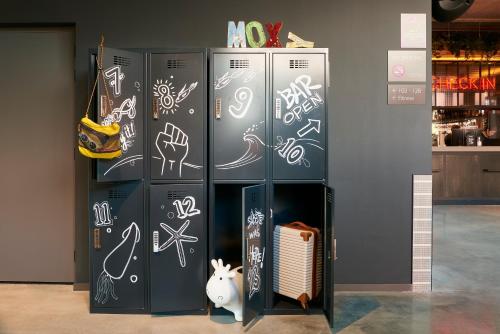 Moxy Amsterdam Schiphol Airport - image 3