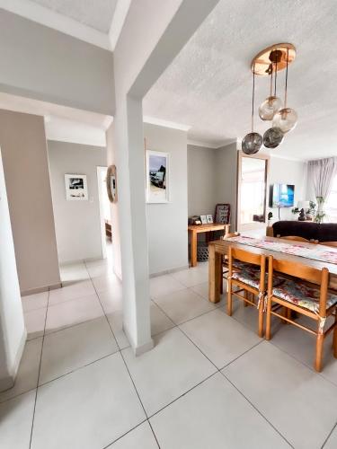 Bayview Seafront Apartment Bayview Seafront Apartment