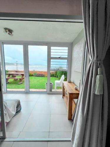 Bayview Seafront Apartment Bayview Seafront Apartment