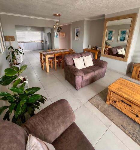 Bayview Seafront Apartment Bayview Seafront Apartment