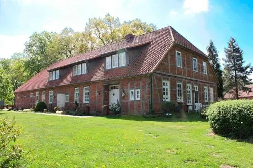 Hof Esterau - Appartment gelb in Heuerstorf, Deutschland