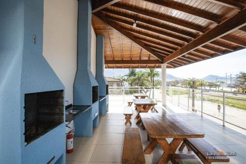 Apartamentos Frente Mar Praia da Maranduba